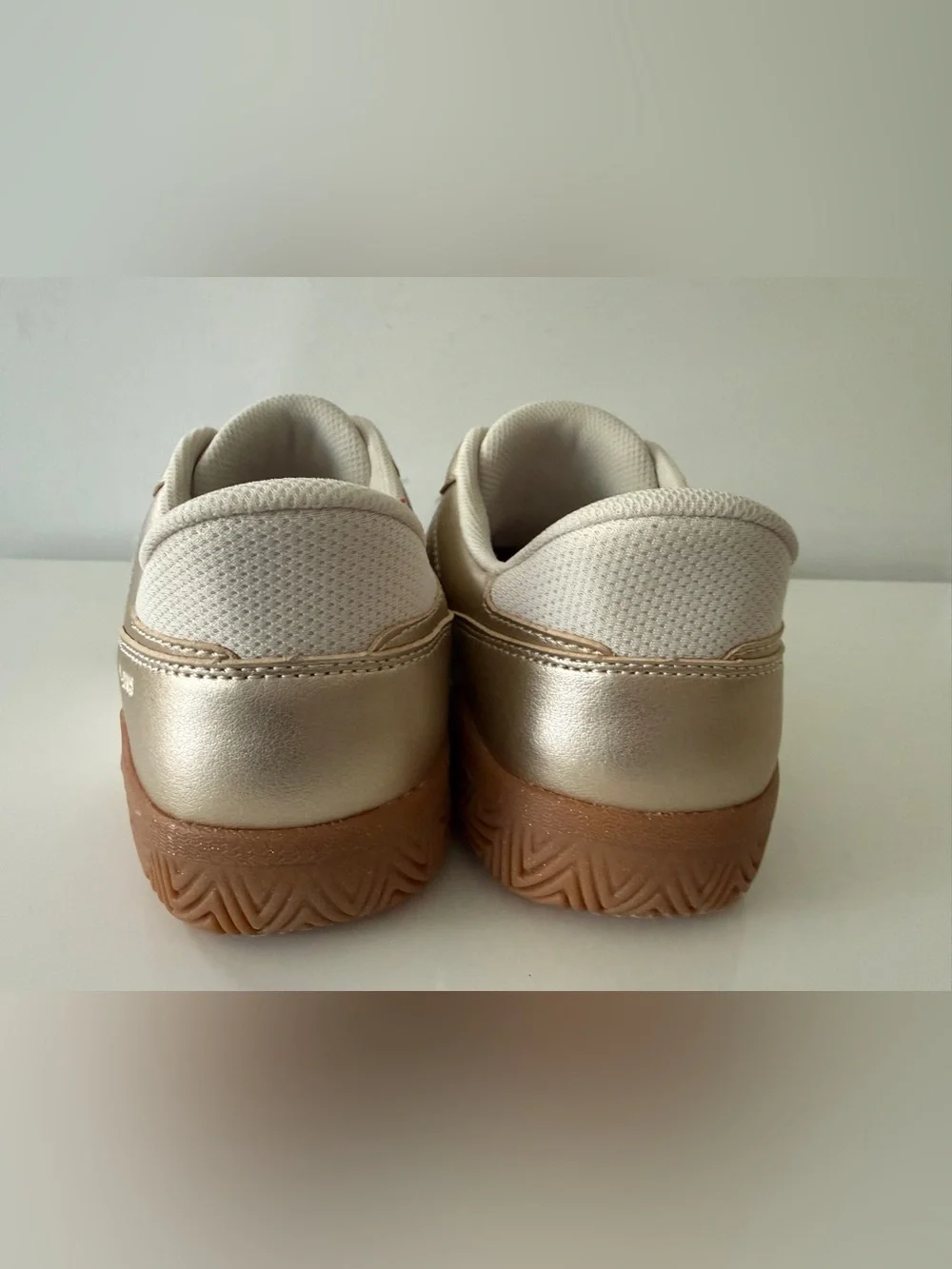 SKECHERS Street Los Angeles Memory Foam Slip-ins Gold Sneakers Shoes Size 9
